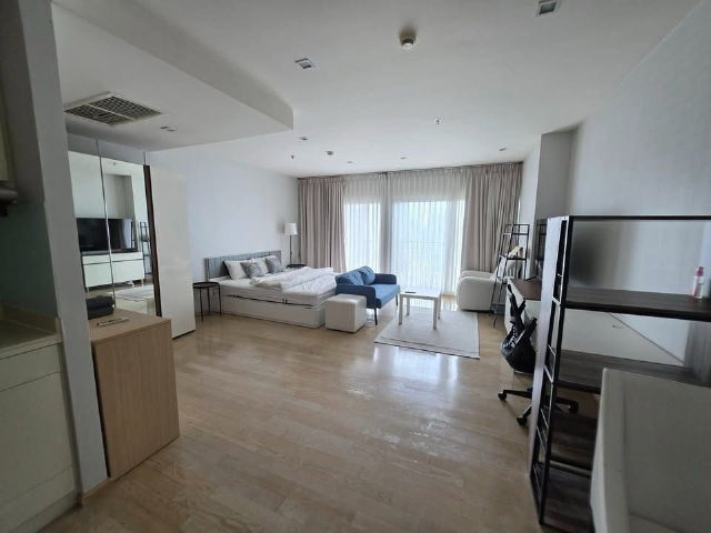 Noble Remix Thonglor — photo de l’annonce Find Easy