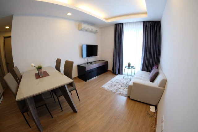 Thru Thonglor — photo de l’annonce Find Easy