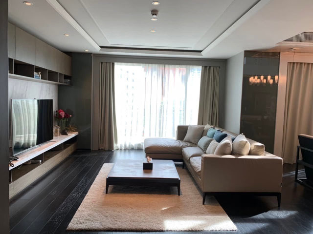 The Crest Sukhumvit 24 — photo de l’annonce Find Easy