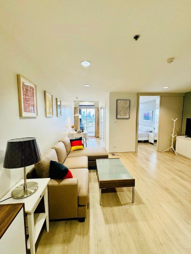 Waterford Diamond Sukhumvit 30/1 — photo de l’annonce Find Easy