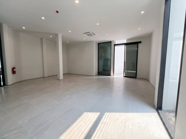 Espace commercial COBE Kaset-Sripatum — troisième photographie