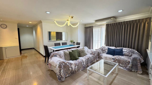 Richmond Palace Sukhumvit 43 — photo de l’annonce Find Easy