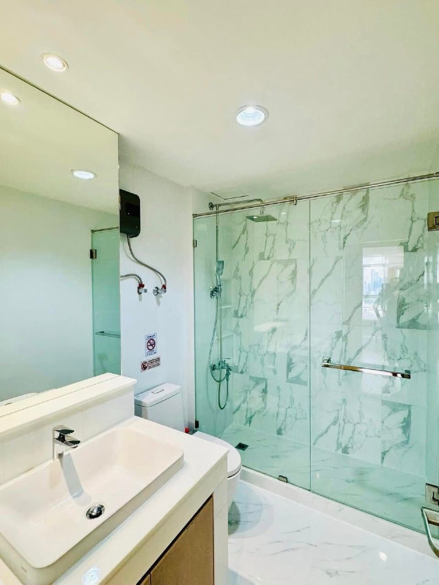 Waterford Diamond Sukhumvit 30/1 — troisième photographie