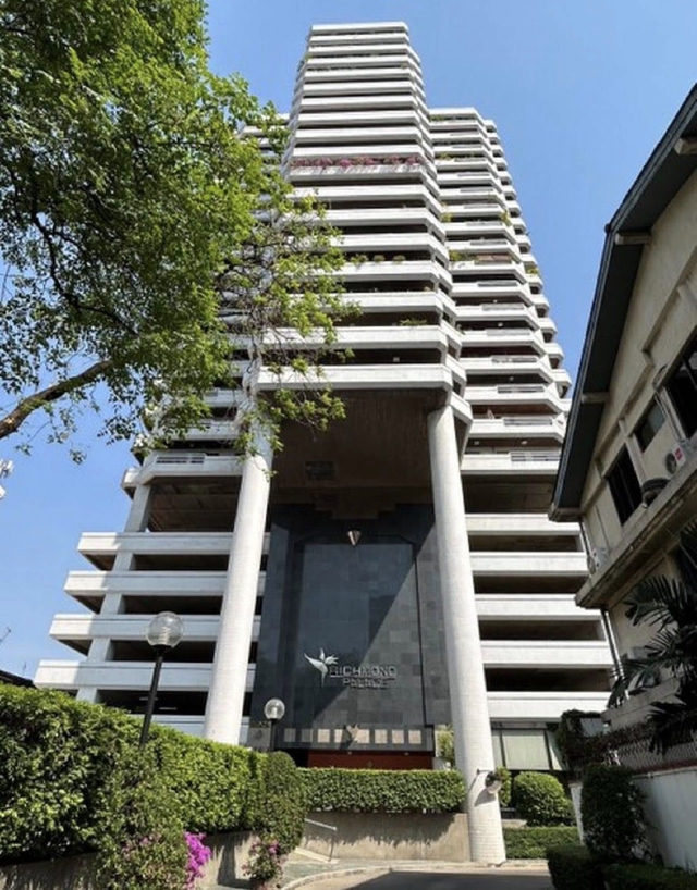 Condominium Richmond Palace — photo de l’annonce Find Easy